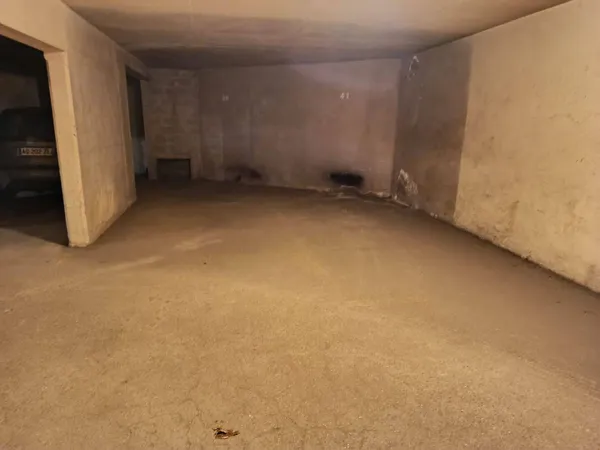 Parking 10 m² 