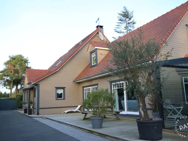 Maison 6 pièces 270 m² 