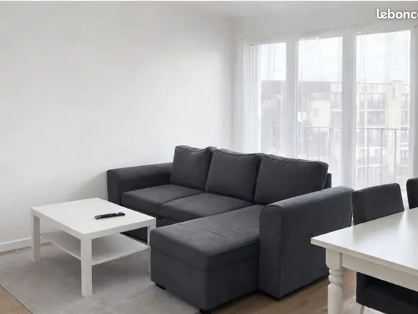 Appartement 3 pièces entièrement refait 