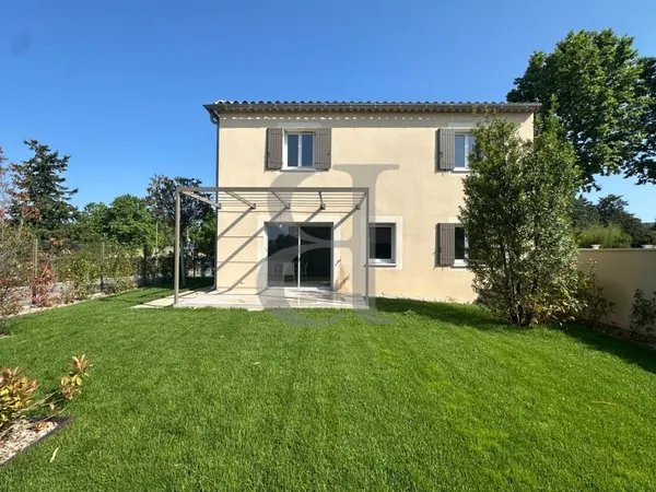 Villa moderne à deux pas du Golf de Saumane 