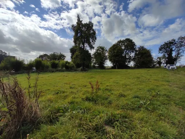 Terrain 800 m² 