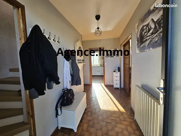 Propriété 6 pièces 135 m² 