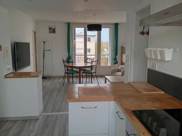 Appartement 2 pièces 67 m² 