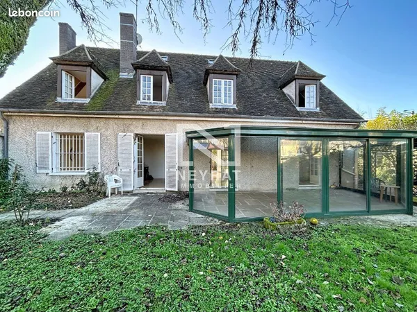 Maison 15 pièces 264 m² 