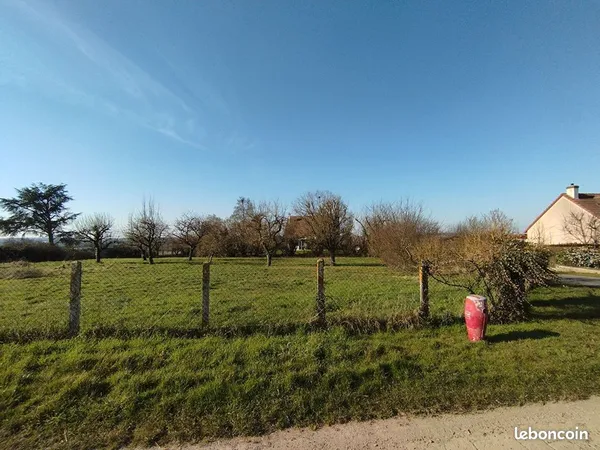 Terrain 1380 m² PEZOU 