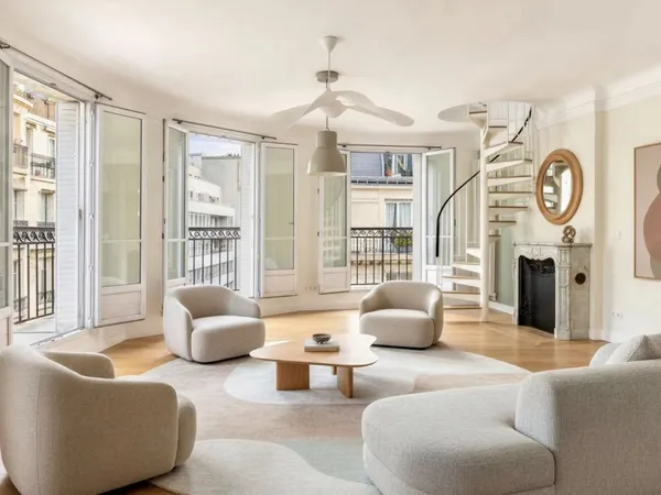 Paris 17e - PARC MONCEAU - 5 pièces - 126,43m² Carrez - 4 chambr 