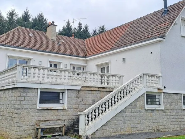 Maison 6 pièces 242 m² 