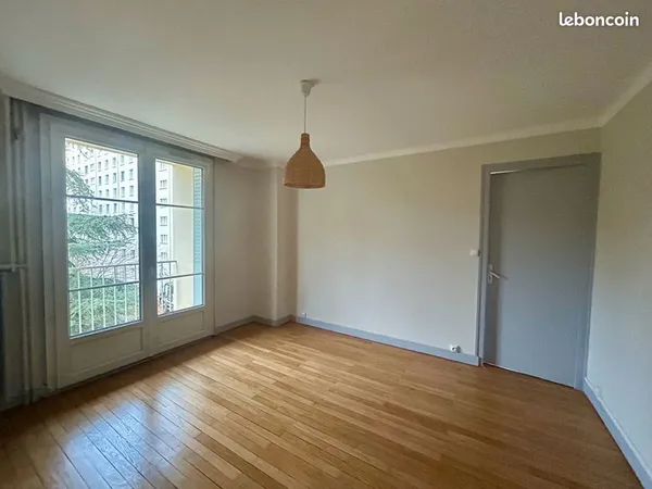 Appartement 3 pièces 53 m² 