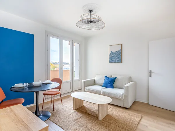 "APPARTEMENT MEUBLÉ LE MANS 2 PIECES 39M2 " 