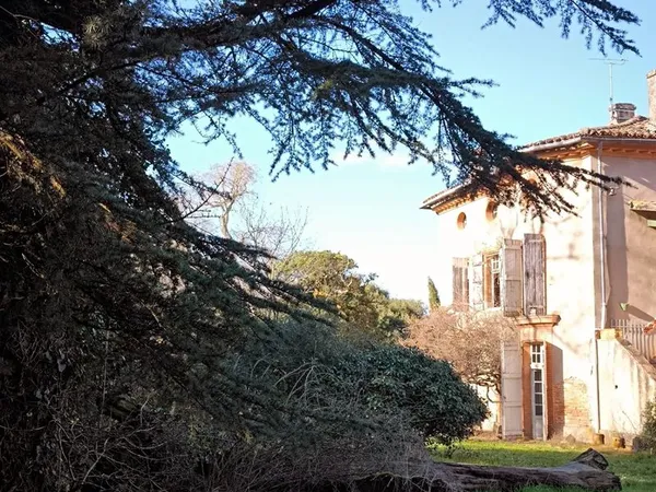 Maison 12 pièces 300 m² 