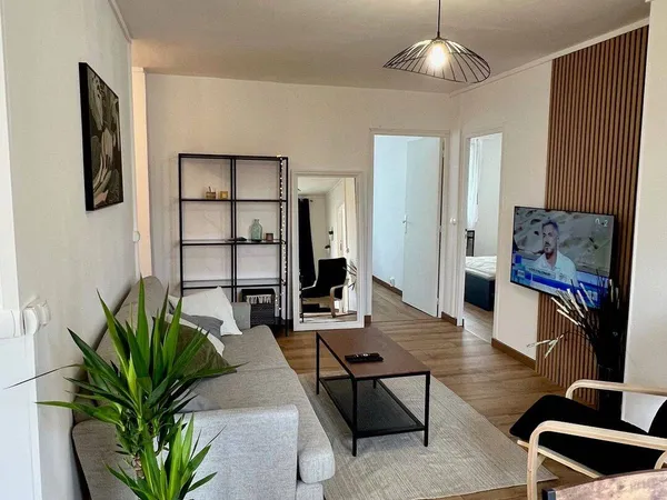 Appartement 1 pièce 80 m² 