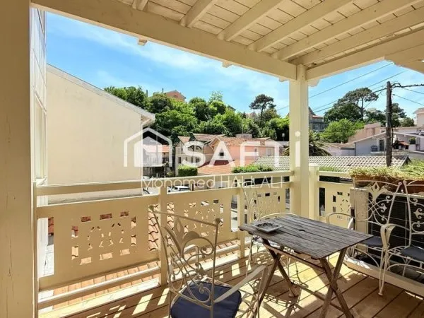 Appartement lumineux avec terrasse et parking