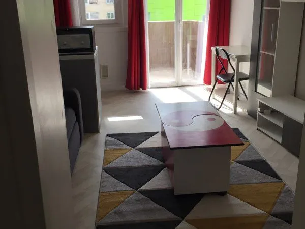 Studio 15ème, 22m2 + balcon + cave 