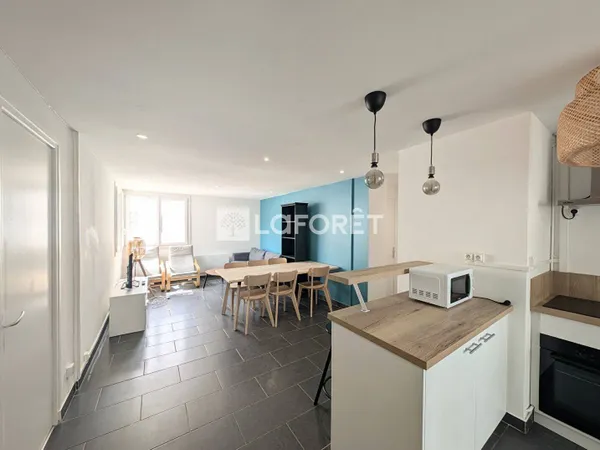 Appartement 1 pièce 67 m² 