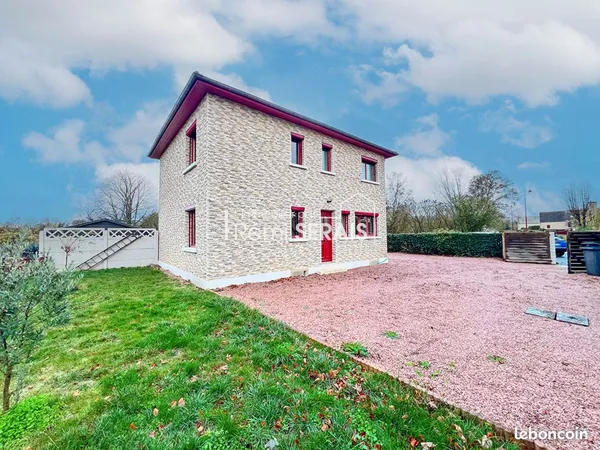 Maison 6 pièces 105 m² 