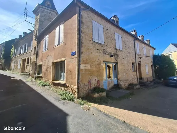 Maison de ville 10 pièces 260 m² 