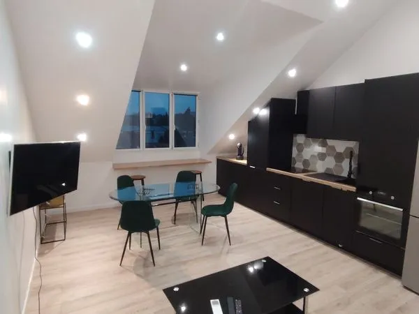 Loft lumineux avec vue cathédrale - Design 