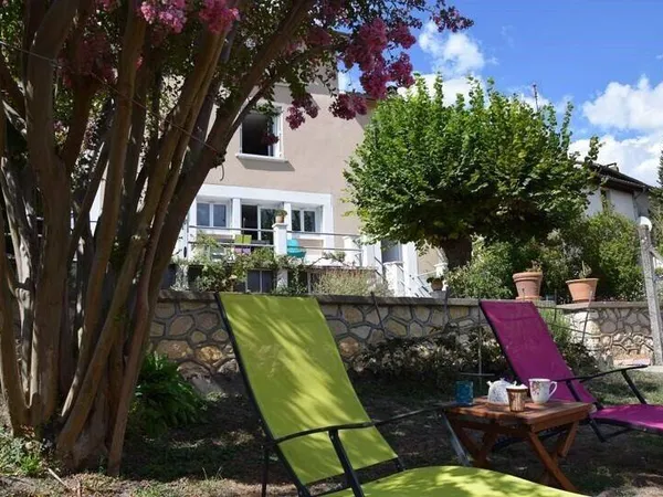 Maison 7 pièces 250 m² 