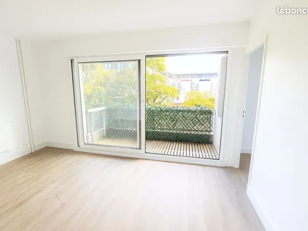Appartement F1 100m gare 