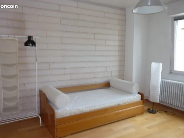 Grande chambre dans colocation étudiante Neudorf 