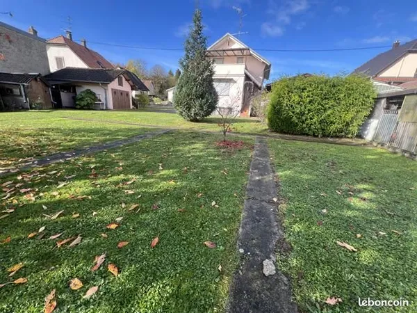 Maison 5p de 102m² sur 11.98 ares côté collines 