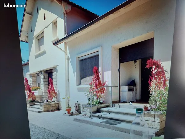 Maison à vendre avec terrain sans voisin direct sur 3820m2 