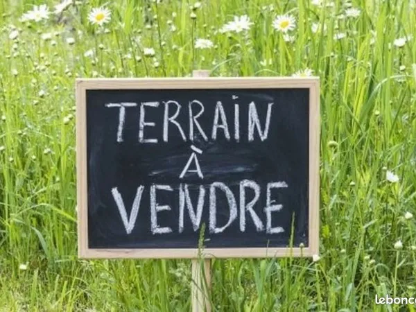 Terrain 773 m² 