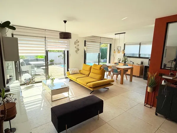 Maison 8 pièces 130 m² 