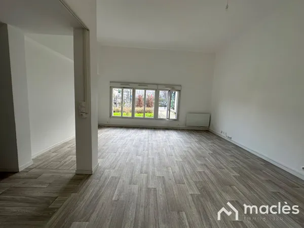 À vendre Appartement 3 pièces 60 m2 Pierrefitte-sur-Se 