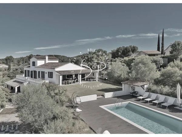 Maison 11 pièces 293 m² 