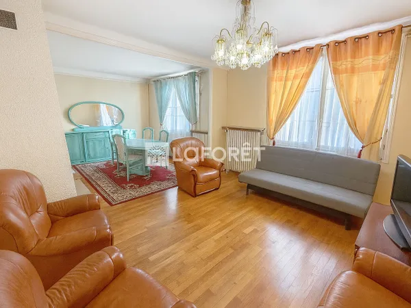 Maison 8 pièces 111 m² 