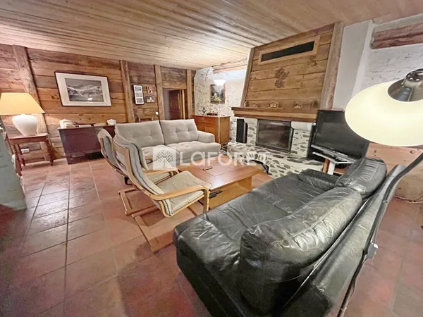 Maison 9 pièces 169 m² 
