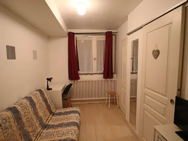 Studette 1 pièce 13 m² 