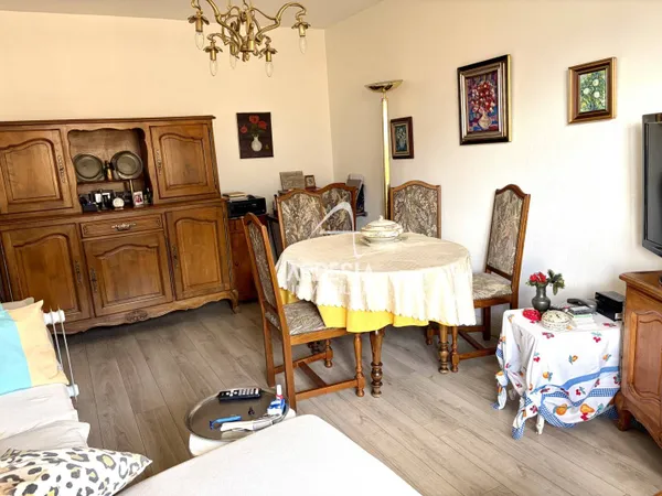 Appartement 2 pièces 64 m² 