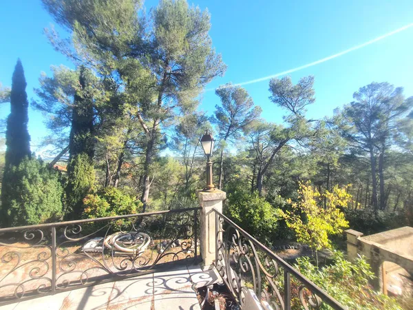 Dépt Hérault (34), à vendre Saint Clément de Rivière Maison de 230m2 - Garage de 100m2 - 