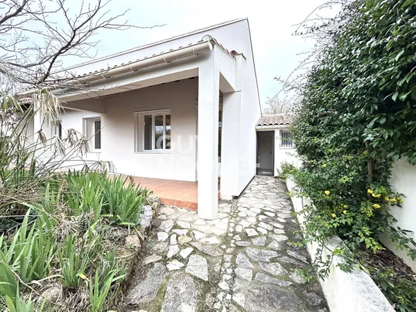 Maison de plain-pied 4 pièces 78 m² 