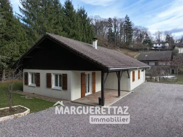 Maison de plain-pied 4 pièces 100 m² 