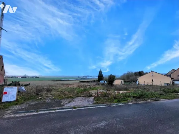 Terrain 979 m² 