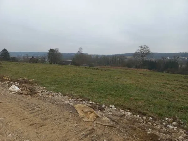 Terrain en lotissement 685 m² 