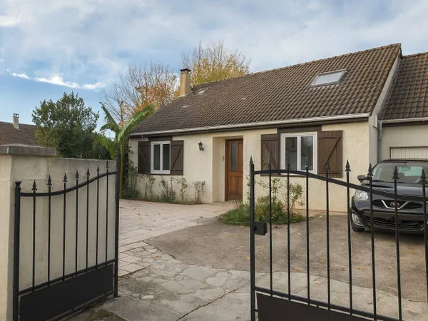 Maison 5 pièces 151 m² 