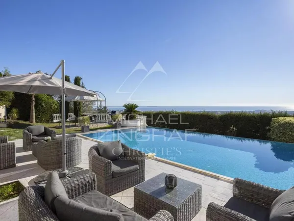 Vends villa - 307.26m² - 8 pièces, 6 chambres - Mandelieu-la-Napoule 06210 