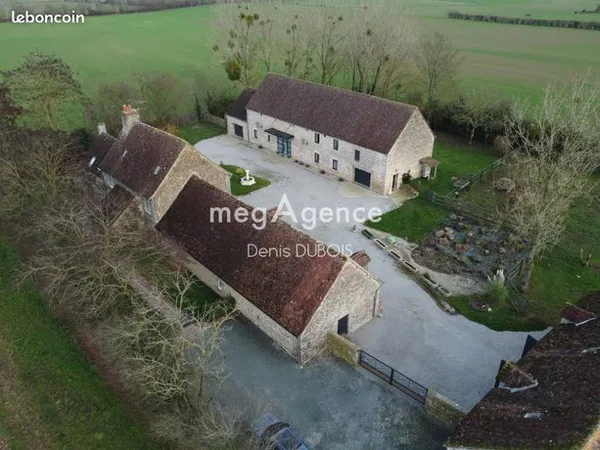 Maison 10 pièces 360 m² 