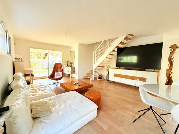 Maison neuve 4 chambres proches commodités. 