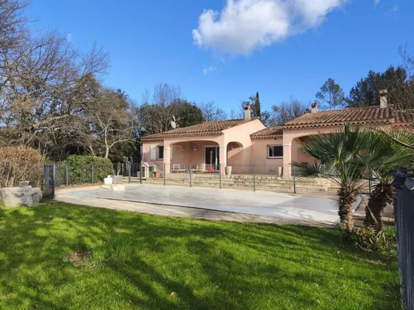 Villa 8 pièces 170 m² 