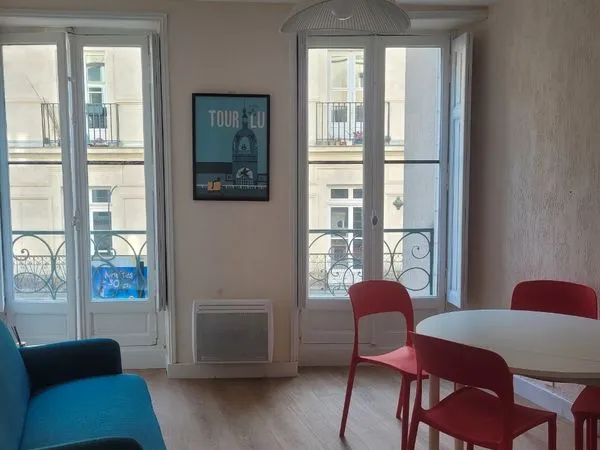 Vend T1 29.5m2 au coeur de Nantes 
