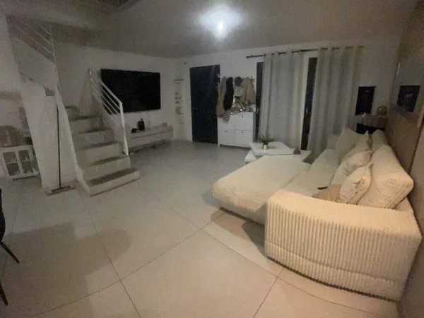Triplex 5 pièces 108 m² 