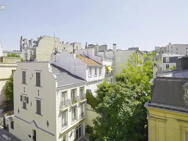 Appartement 7 pièces 247 m² 