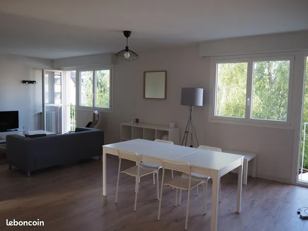 Colocation au pied de la gare SNCF - 95m² 