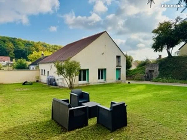 Maison de 71 m2 avec dependances 
