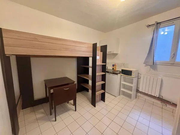 Appartement 1 pièce 11 m² 
